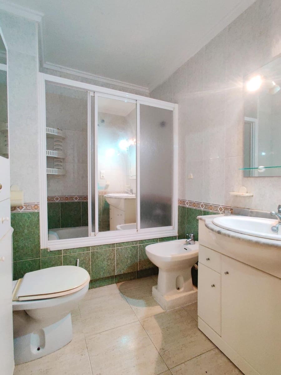 3 soverom Penthouse til salgs i Torrevieja med svømmebasseng - € 160 000 (Ref: 9783703)