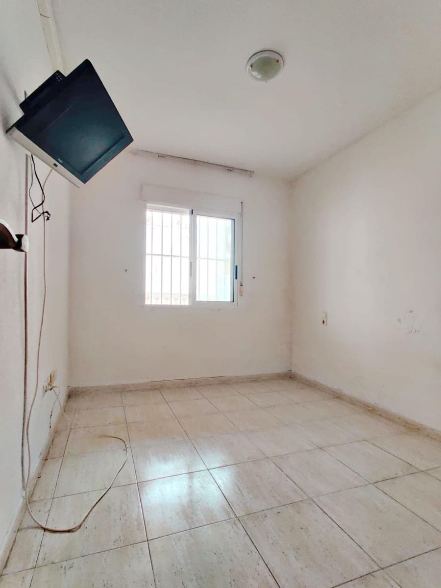 3 soverom Penthouse til salgs i Torrevieja med svømmebasseng - € 160 000 (Ref: 9783703)