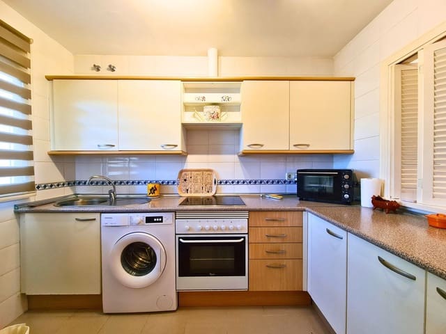 3 soveværelse Byhus til salg i La Duquesa / Puerto de la Duquesa, Manilva med swimmingpool garage - € 369.000 (Ref: 9783705)