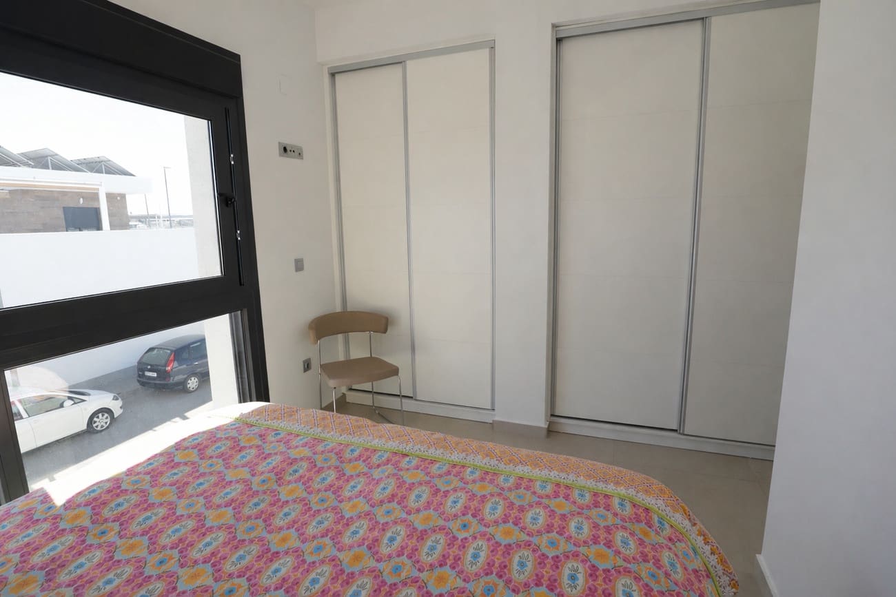 3 sypialnia Willa na sprzedaż w Daya Vieja z basenem garażem - 379 000 € (Ref: 9784128)