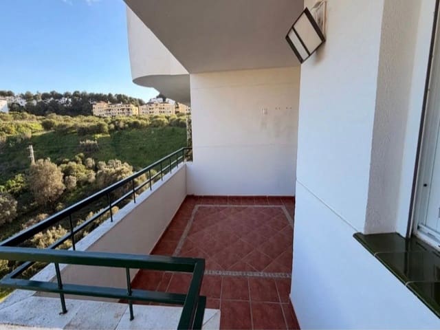 3 chambre Appartement à vendre à Riviera del Sol, Mijas avec piscine garage - 315 000 € (Ref: 9788273)