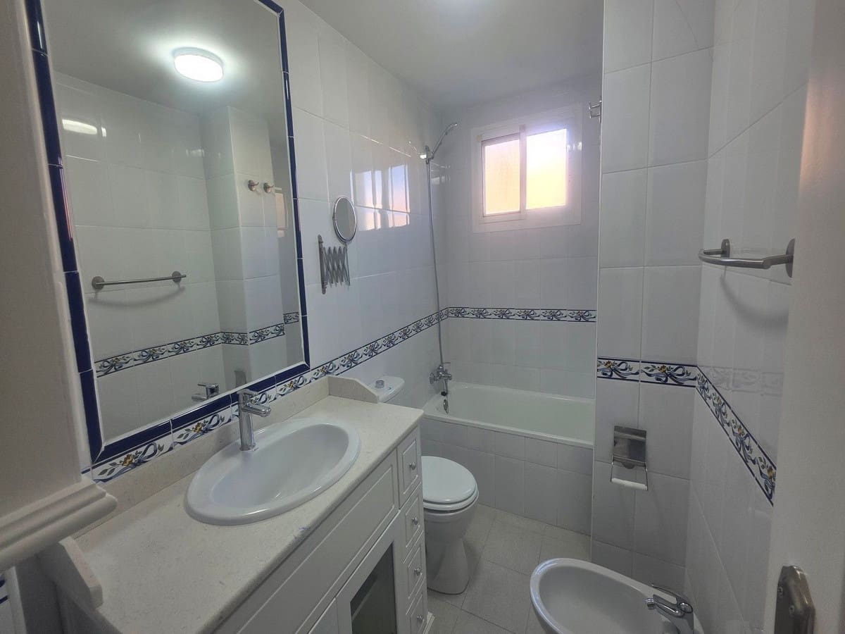 3 sypialnia Apartament na sprzedaż w Mijas z basenem garażem - 335 000 € (Ref: 9788274)