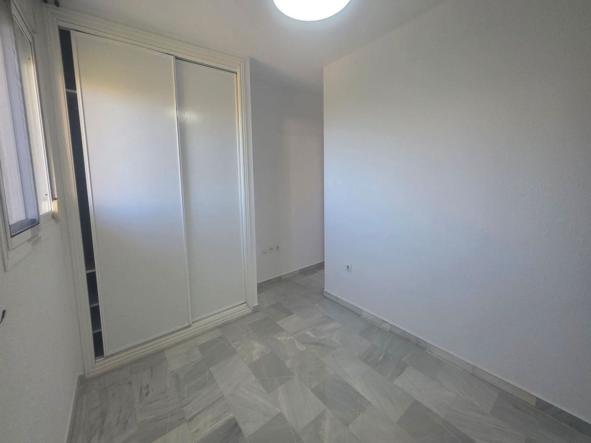 3 sypialnia Apartament na sprzedaż w Mijas z basenem garażem - 335 000 € (Ref: 9788274)