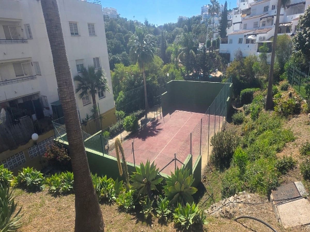 3 sypialnia Apartament na sprzedaż w Mijas z basenem garażem - 335 000 € (Ref: 9788274)