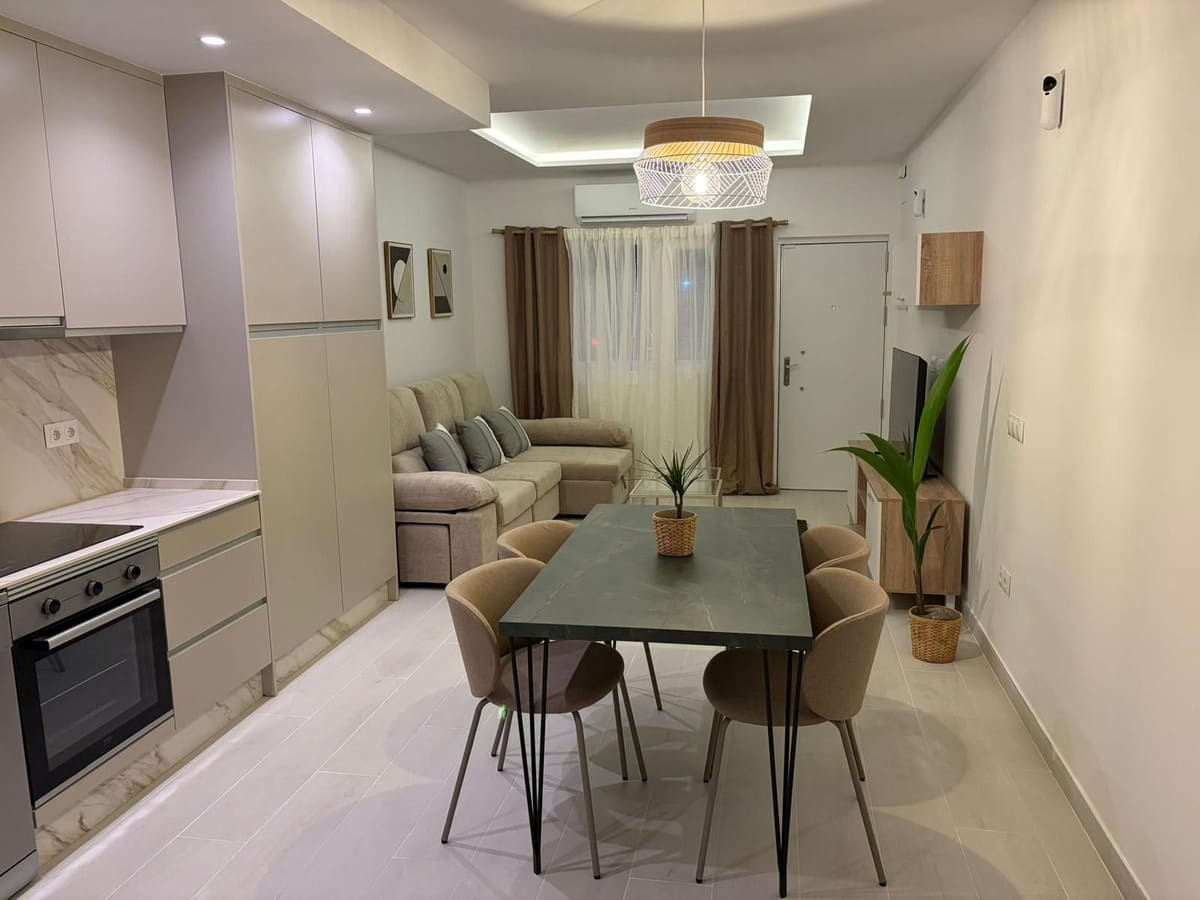 1 soverom Leilighet til salgs i Torremolinos - € 300 000 (Ref: 9788275)