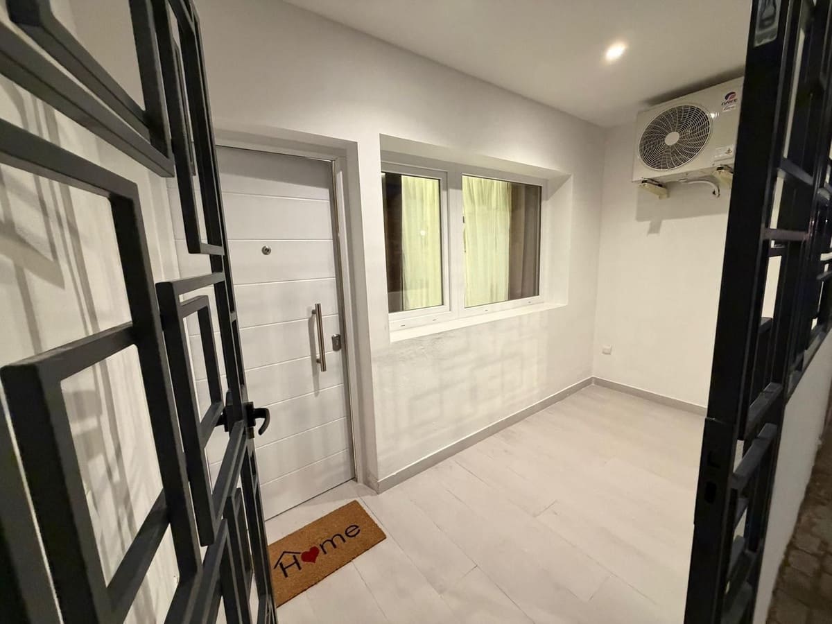 1 soverom Leilighet til salgs i Torremolinos - € 300 000 (Ref: 9788275)