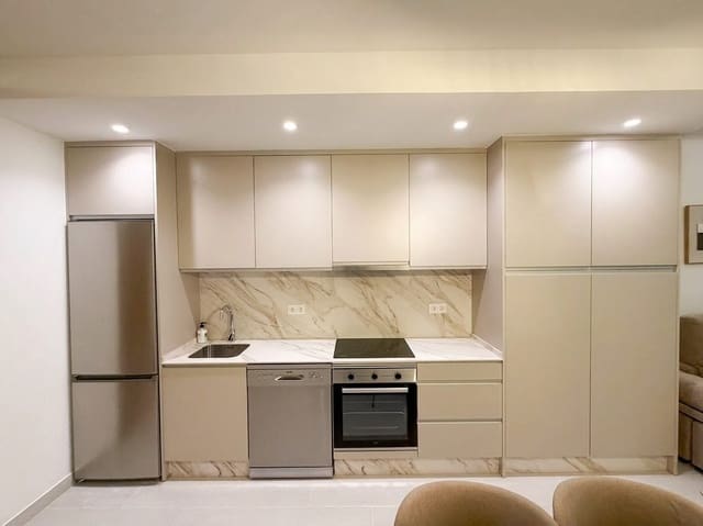 1 bedroom Apartment for sale in Torremolinos - € 300,000 (Ref: 9788275)