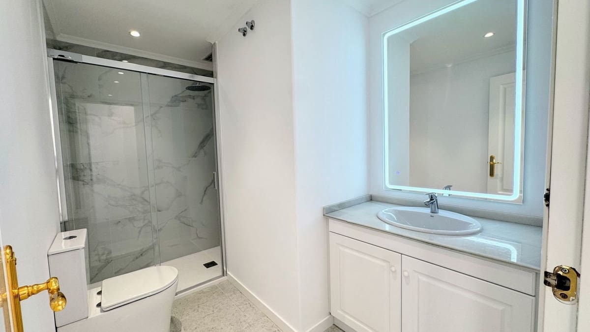 2 Zimmer Apartment zu verkaufen in Campoamor mit Pool Garage - 249.000 € (Ref: 9788278)