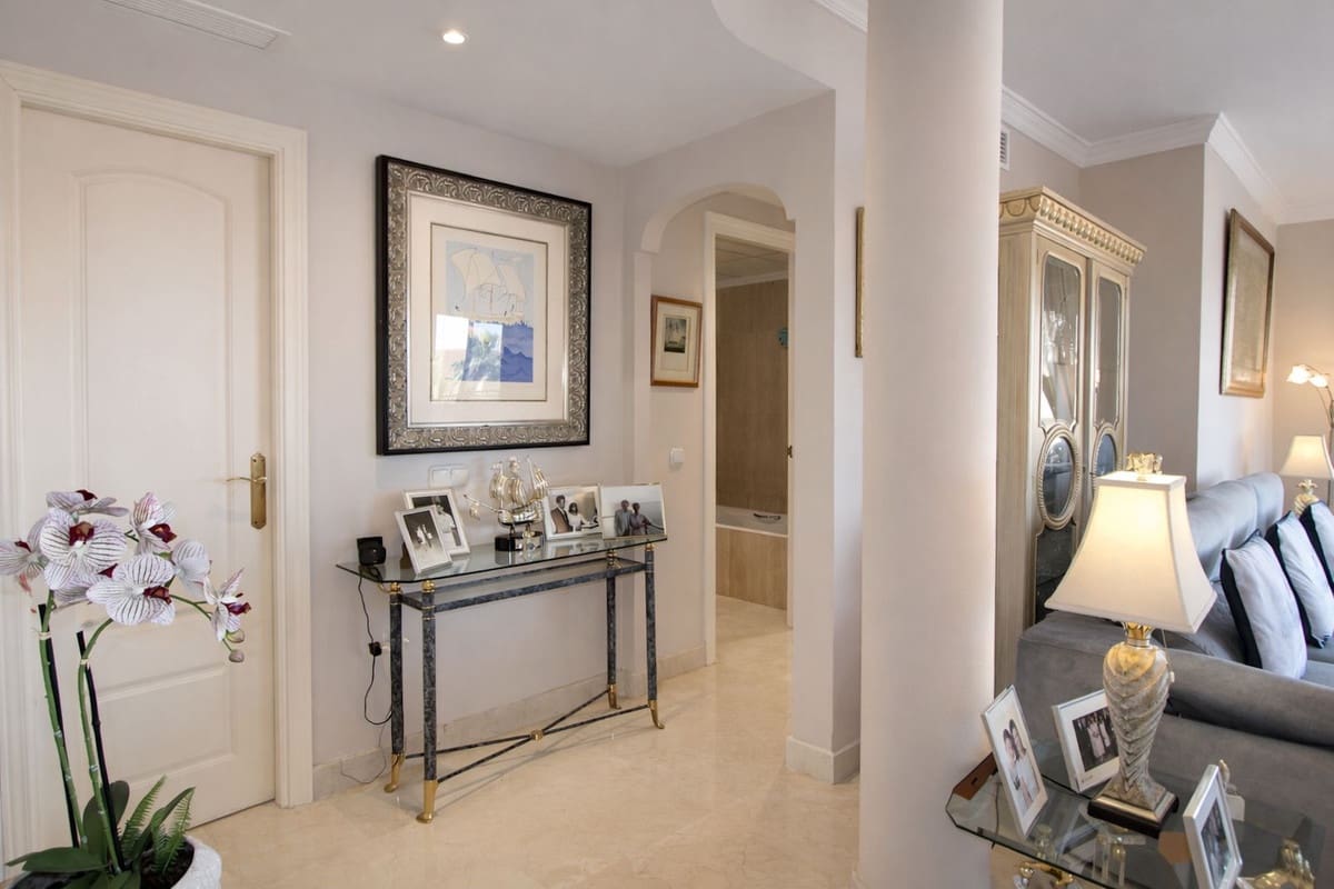 3 chambre Penthouse à vendre à Elviria - 599 000 € (Ref: 9788284)