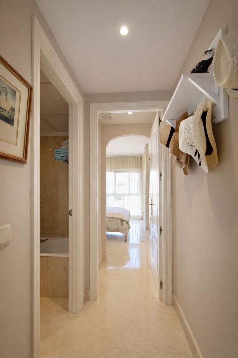 3 chambre Penthouse à vendre à Elviria - 599 000 € (Ref: 9788284)