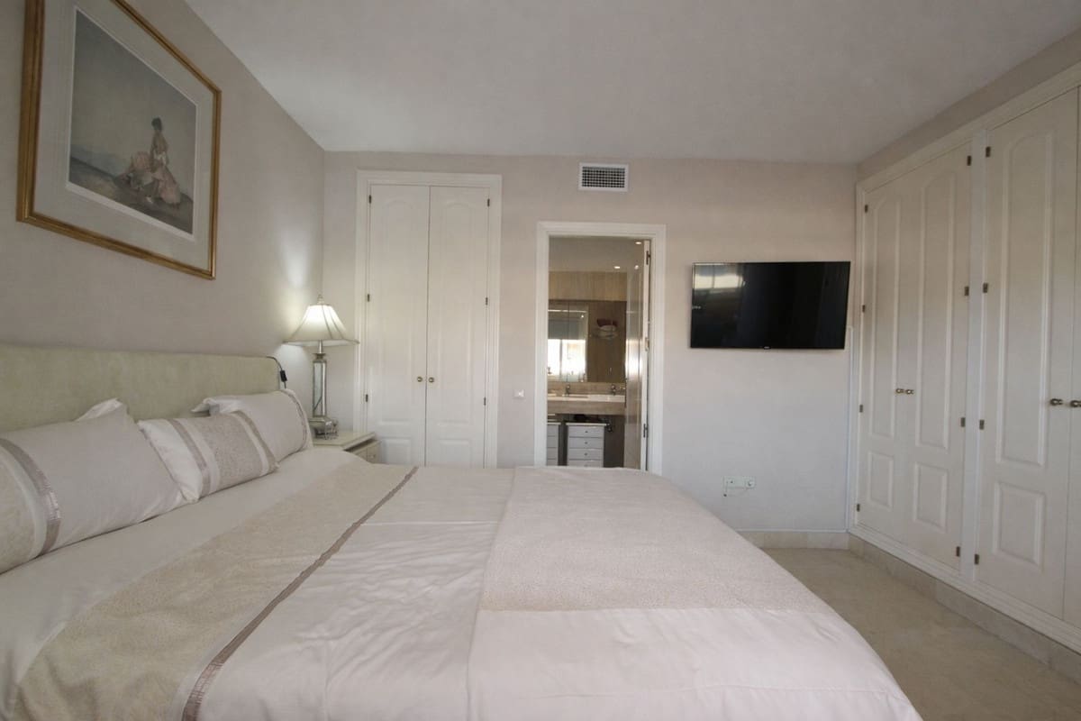 3 chambre Penthouse à vendre à Elviria - 599 000 € (Ref: 9788284)