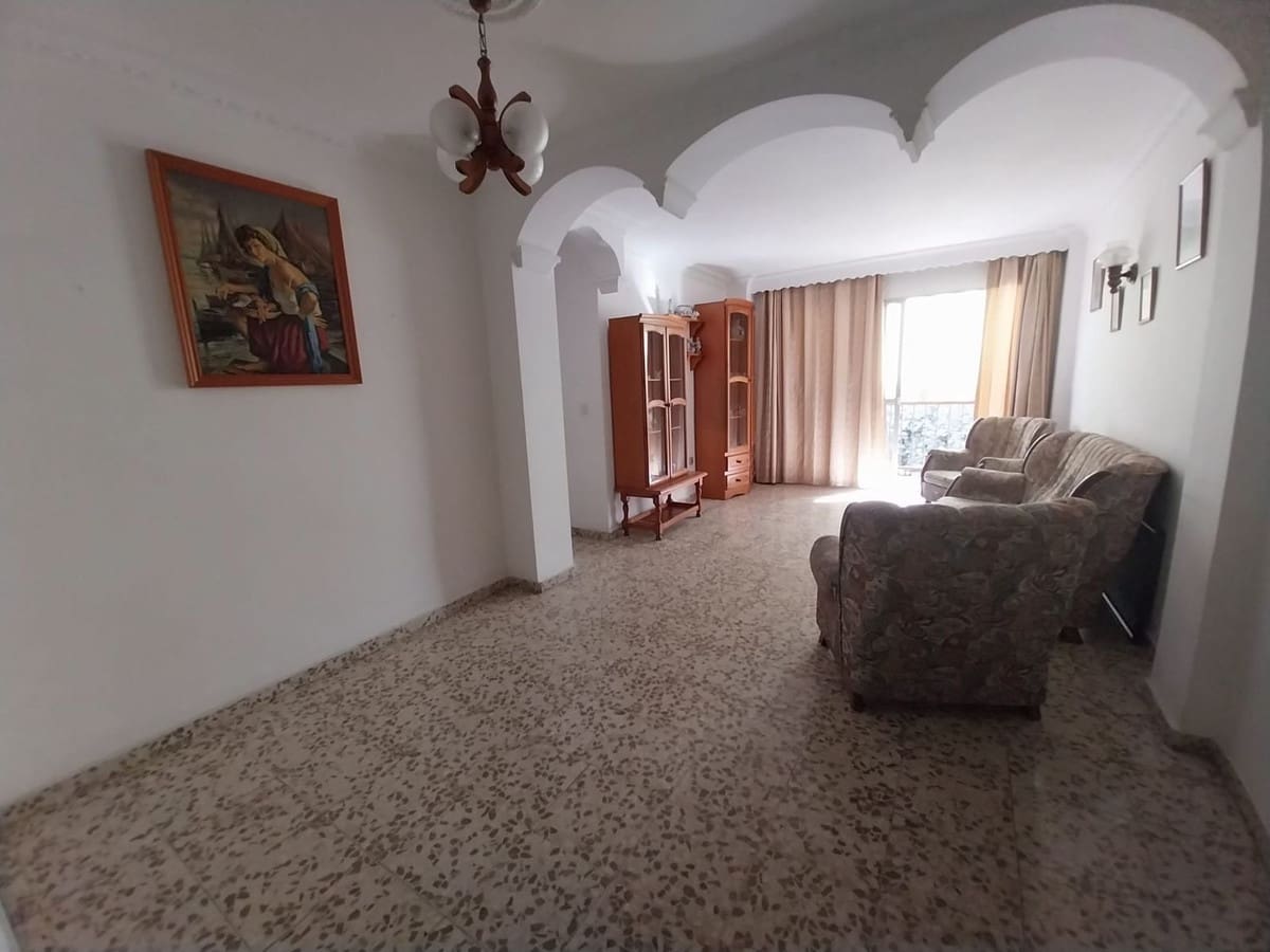3 makuuhuone Huoneisto myytävänä paikassa Estepona - 315 000 € (Ref: 9788285)