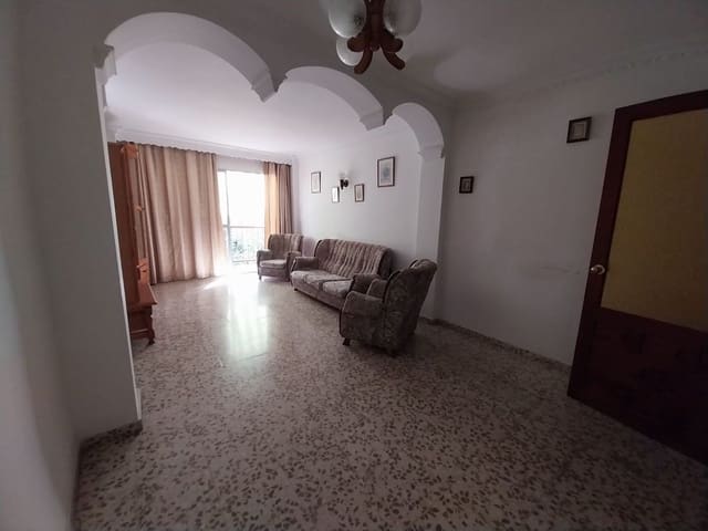 3 sypialnia Apartament na sprzedaż w Centro, Estepona - 315 000 € (Ref: 9788285)