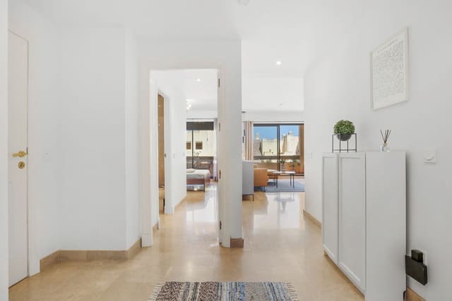 2 soverom Leilighet til salgs i Manilva Pueblo, Manilva med svømmebasseng garasje - € 235 000 (Ref: 9788286)