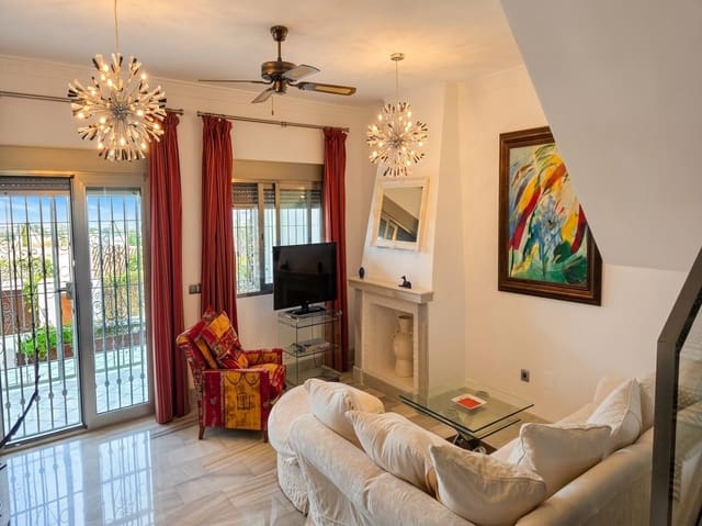 3 soveværelse Rækkehus til salg i Mijas Costa, Mijas - € 405.000 (Ref: 9788287)