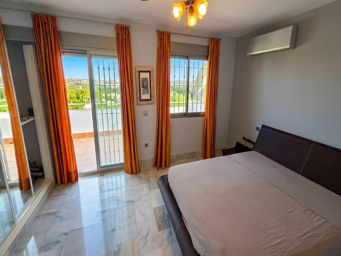 3 chambre Villa/Maison à vendre à Mijas Costa avec garage - 405 000 € (Ref: 9788287)