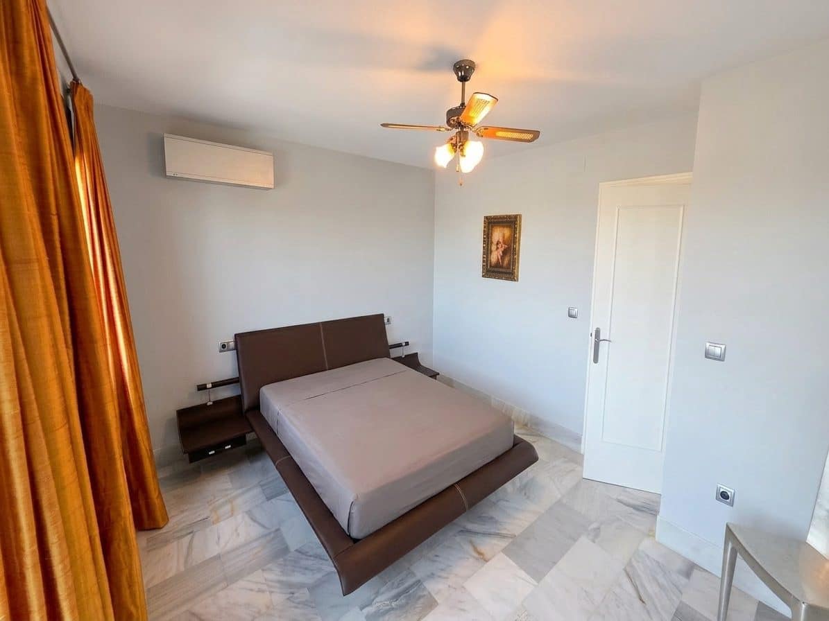 3 chambre Villa/Maison à vendre à Mijas Costa avec garage - 405 000 € (Ref: 9788287)