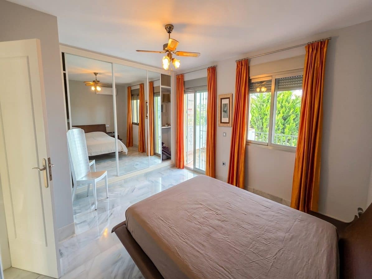 3 chambre Villa/Maison à vendre à Mijas Costa avec garage - 405 000 € (Ref: 9788287)