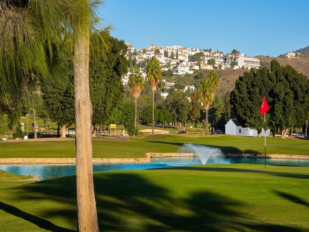 3 chambre Villa/Maison à vendre à Mijas Costa avec garage - 405 000 € (Ref: 9788287)