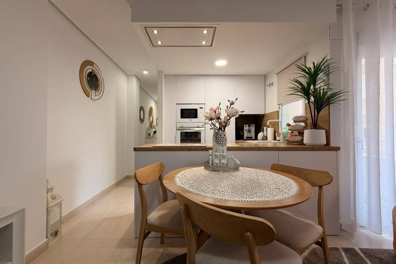 3 camera da letto Appartamento in vendita in Torrevieja - 190.000 € (Rif: 9790908)