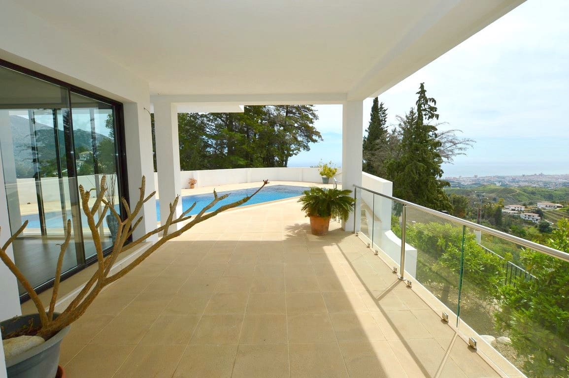 3 sovrum Villa till salu i Mijas med pool garage - 1 445 000 € (Ref: 9790914)