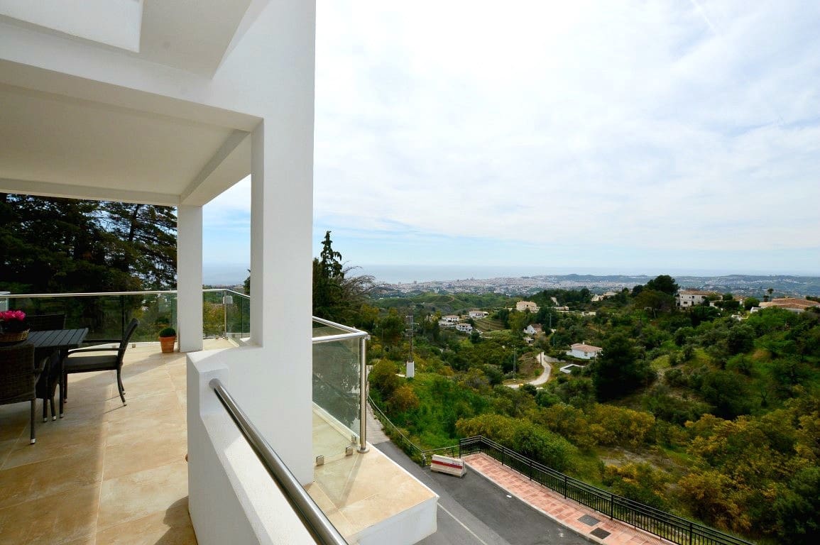 3 sovrum Villa till salu i Mijas med pool garage - 1 445 000 € (Ref: 9790914)