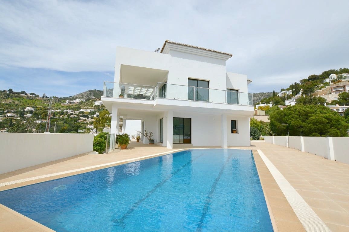 3 sovrum Villa till salu i Mijas med pool garage - 1 445 000 € (Ref: 9790914)