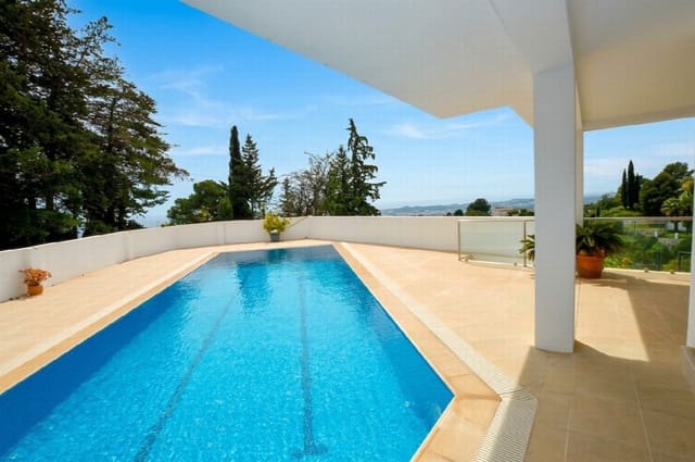 Chalet de 3 habitaciones en Mijas pueblo, Mijas en venta con piscina garaje - 1.445.000 € (Ref: 9790914)