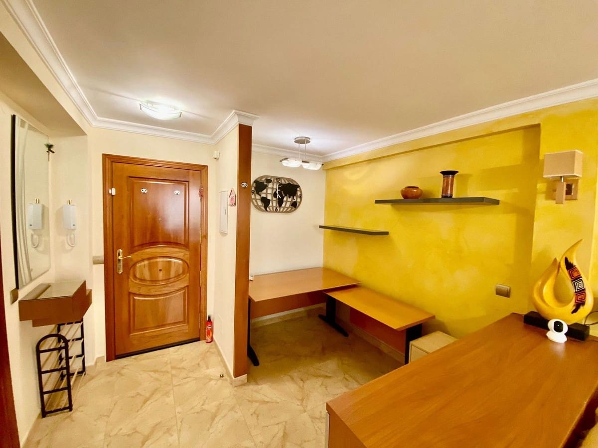 2 bedroom Apartment for sale in Mijas Costa with garage - € 325,000 (Ref: 9794409)