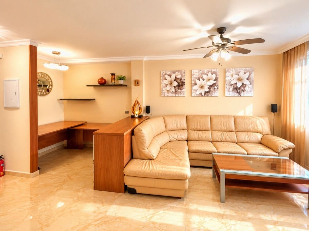 Apartamento de 2 habitaciones en Mijas Costa en venta con garaje - 325.000 € (Ref: 9794409)