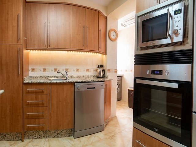Apartamento de 2 habitaciones en Mijas Costa, Mijas en venta con garaje - 325.000 € (Ref: 9794409)