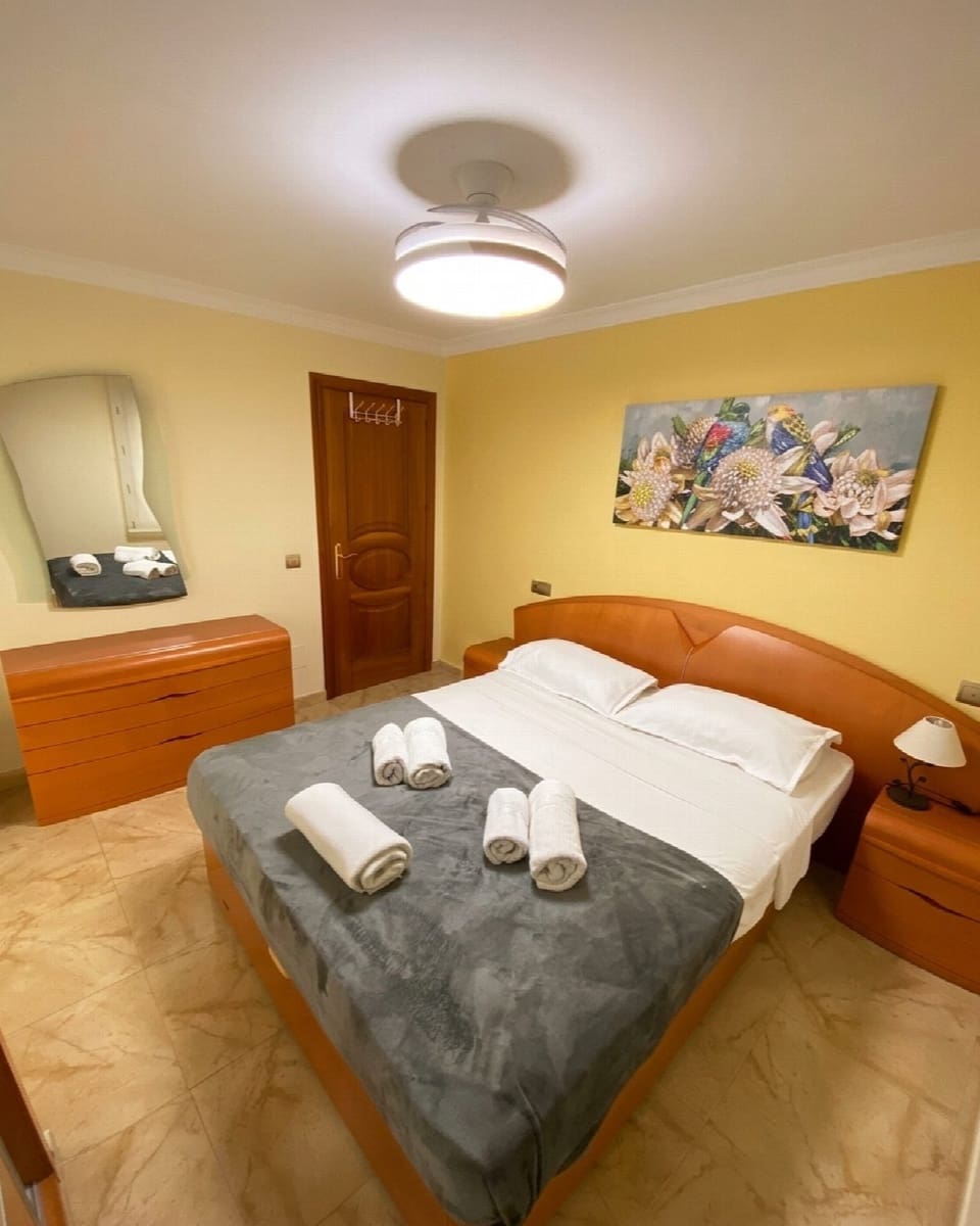 2 bedroom Apartment for sale in Mijas Costa with garage - € 325,000 (Ref: 9794409)
