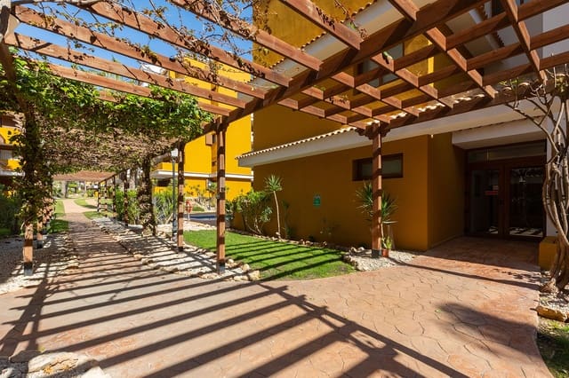 2 chambre Appartement à vendre à Torrevieja avec garage - 345 000 € (Ref: 9794416)