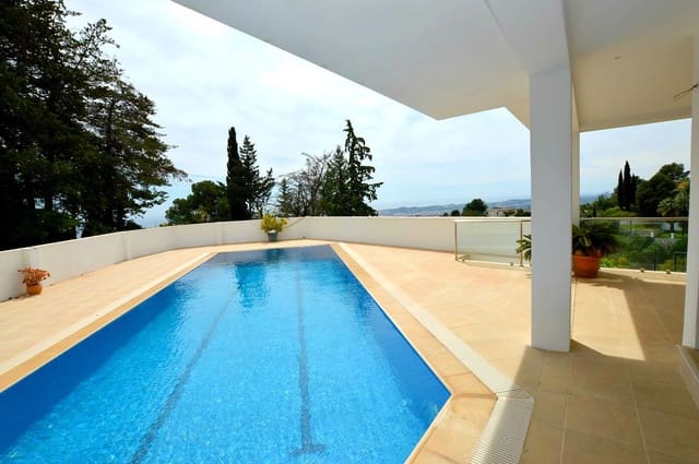 3 sypialnia Willa na sprzedaż w Mijas Costa, Mijas z basenem garażem - 1 445 000 € (Ref: 9796965)