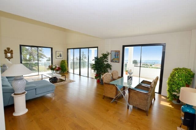3 chambre Villa/Maison à vendre à Mijas Costa, Mijas avec piscine garage - 1 445 000 € (Ref: 9796965)