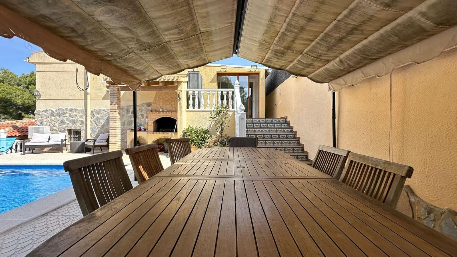 4 soverom Villa til salgs i Torrevieja med svømmebasseng - € 490 000 (Ref: 9799100)