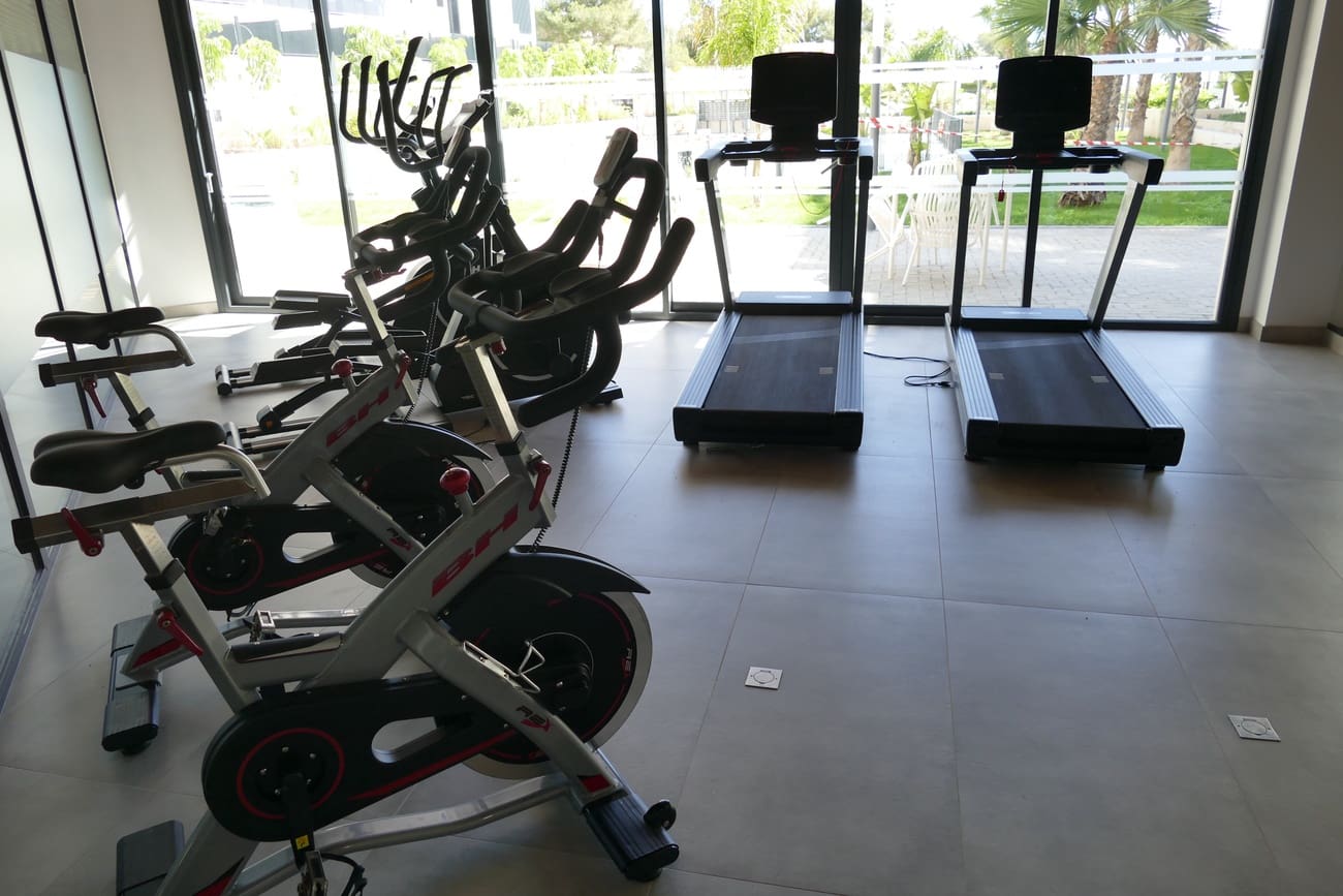 2 soveværelse Lejlighed til salg i Dehesa de Campoamor med swimmingpool garage - € 355.000 (Ref: 9800594)