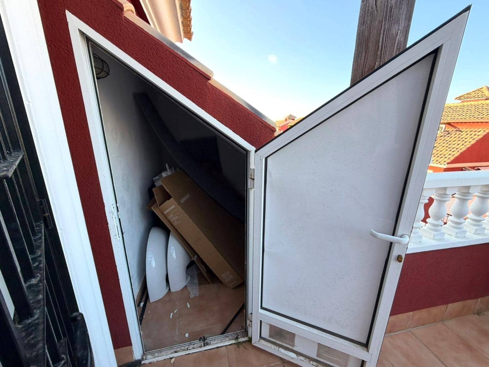 3 bedroom Semi-detached Villa for sale in Orihuela Costa with pool - € 299,900 (Ref: 9800595)