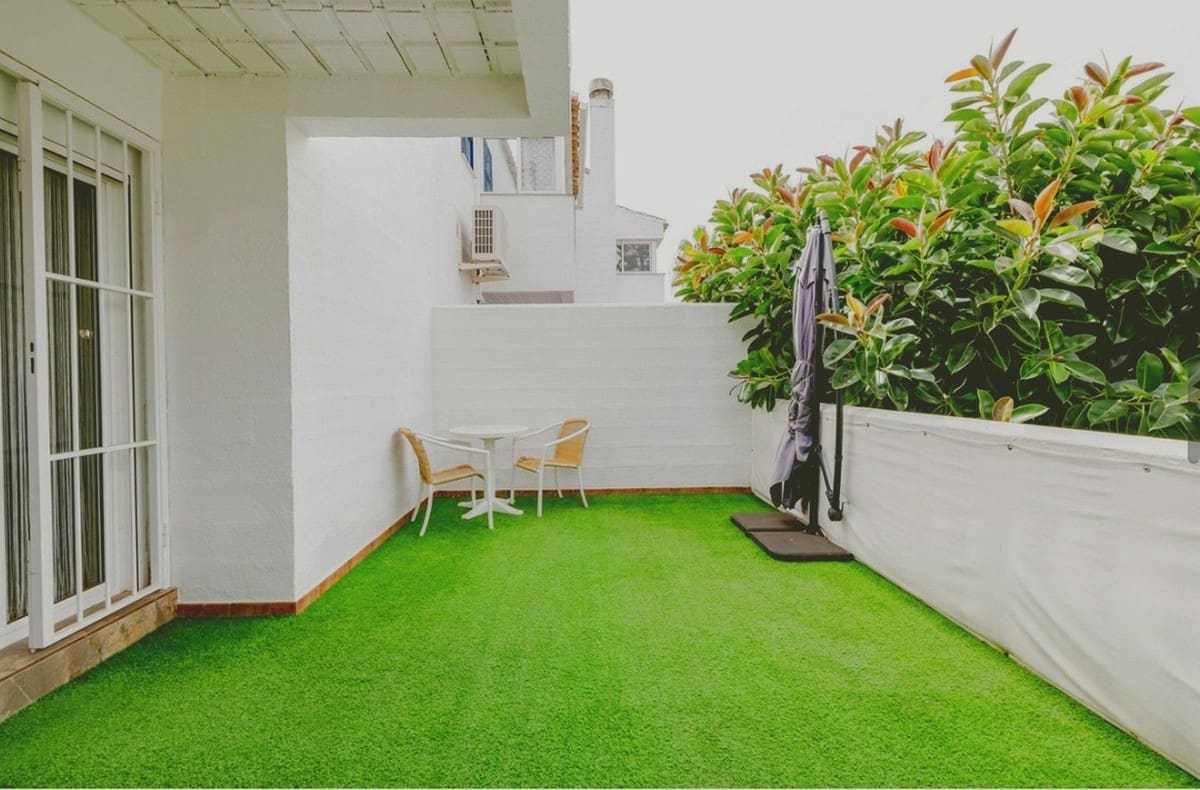3 soveværelse Lejlighed til salg i Mijas Costa med swimmingpool garage - € 375.000 (Ref: 9804174)