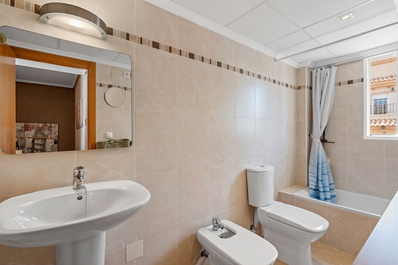 2 bedroom Townhouse for sale in San Miguel de Salinas with garage - € 189,500 (Ref: 9804175)