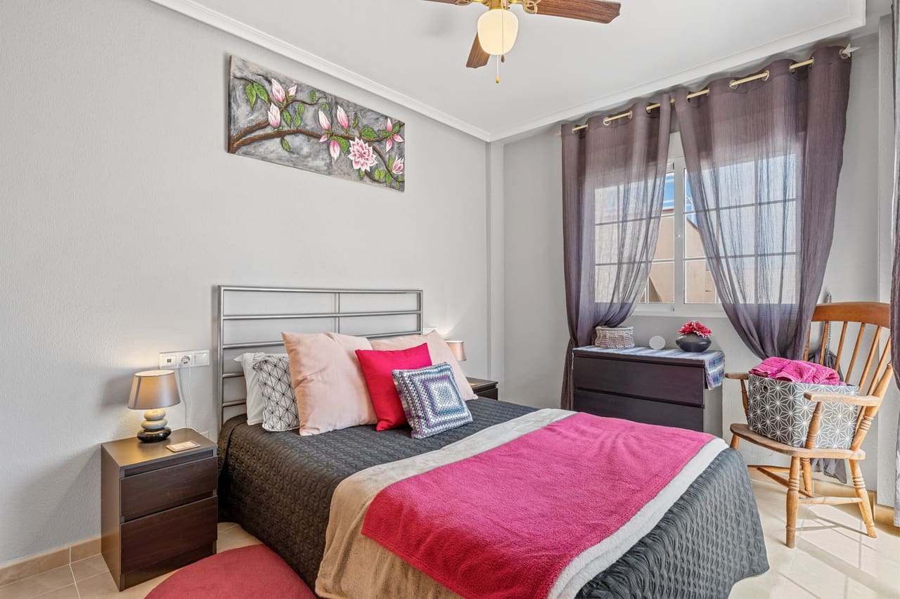 2 bedroom Townhouse for sale in San Miguel de Salinas with garage - € 189,500 (Ref: 9804175)