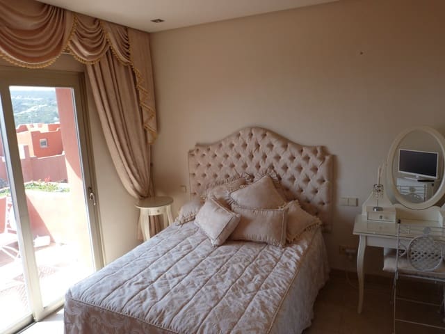 4 chambre Maison de Ville à vendre à Manilva Pueblo, Manilva avec piscine - 479 000 € (Ref: 9804182)