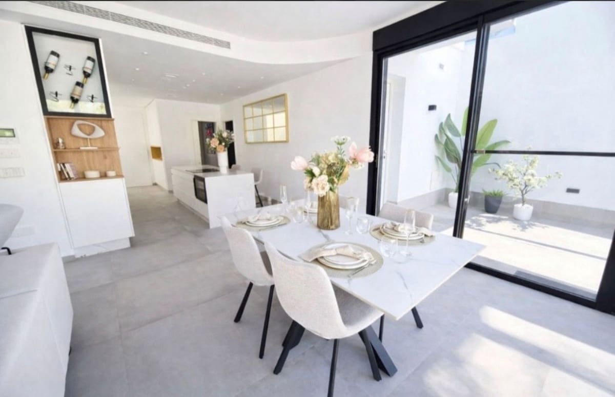 3 bedroom Villa for sale in Santiago de la Ribera with pool garage - € 599,000 (Ref: 9804183)