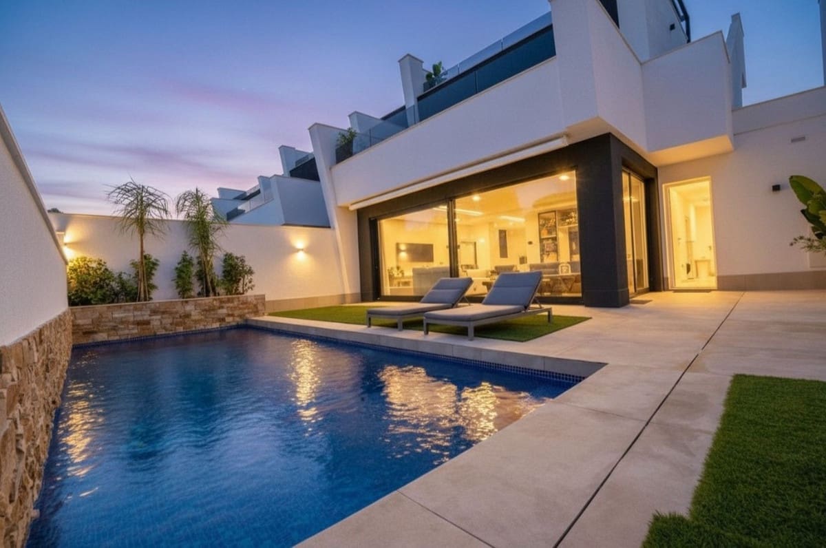 3 bedroom Villa for sale in Santiago de la Ribera with pool garage - € 599,000 (Ref: 9804183)
