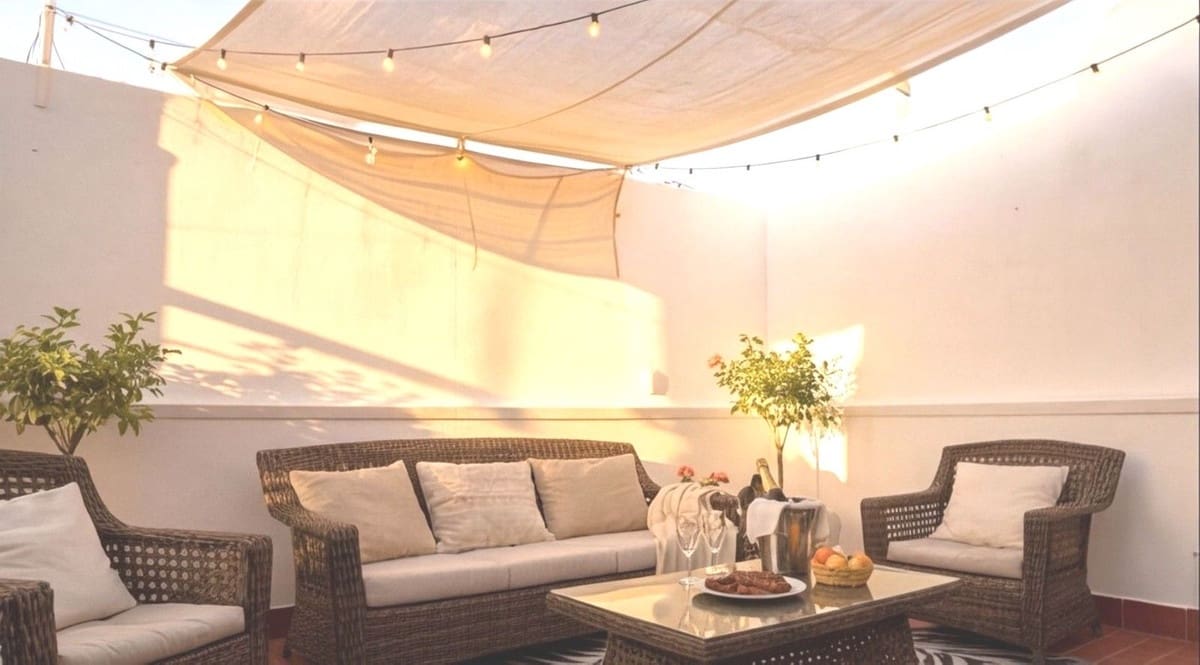 Apartamento de 3 habitaciones en Marbella en venta con piscina - 400.000 € (Ref: 9806320)