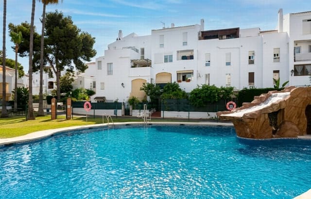 3 sypialnia Apartament na sprzedaż w Casco Antiguo, Marbella z basenem - 400 000 € (Ref: 9806320)