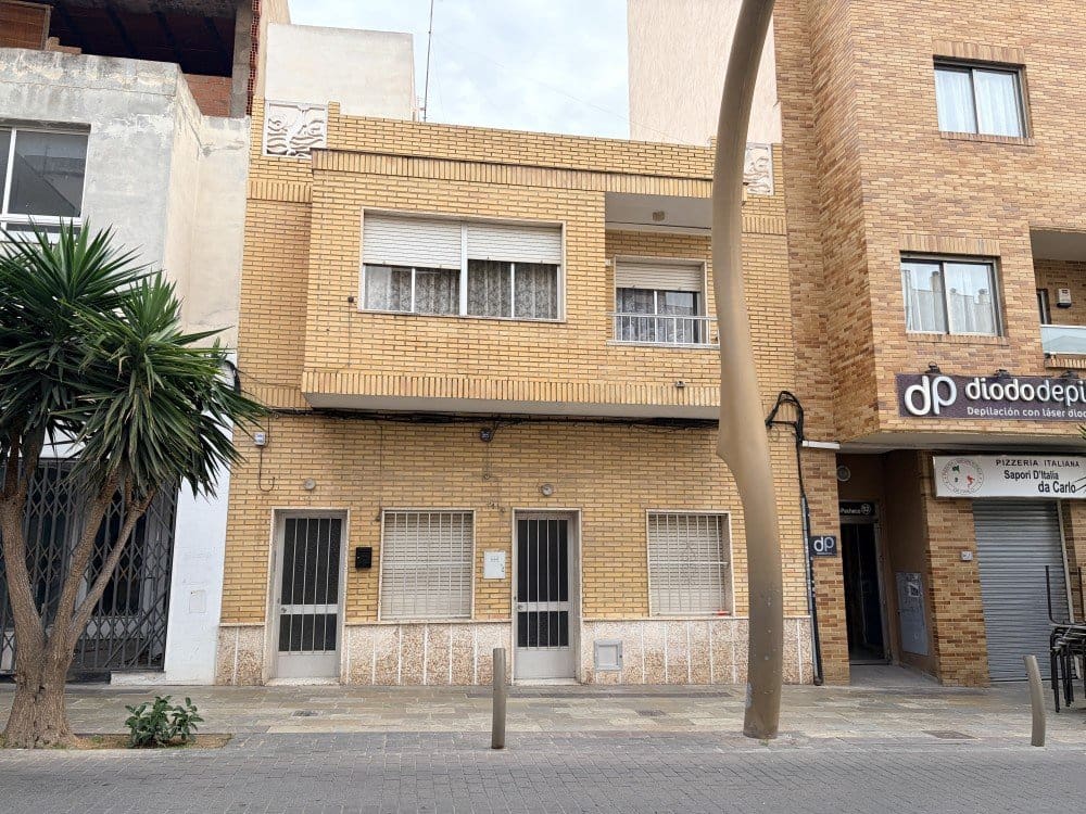6 bedroom Townhouse for sale in Torrevieja - € 600,000 (Ref: 9806324)