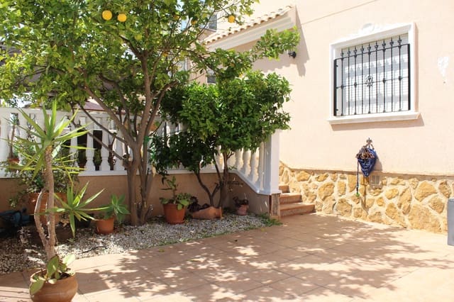 3 bedroom Villa for sale in Lomas de Campoamor - Las Ramblas, Orihuela with pool garage - € 255,000 (Ref: 9806328)