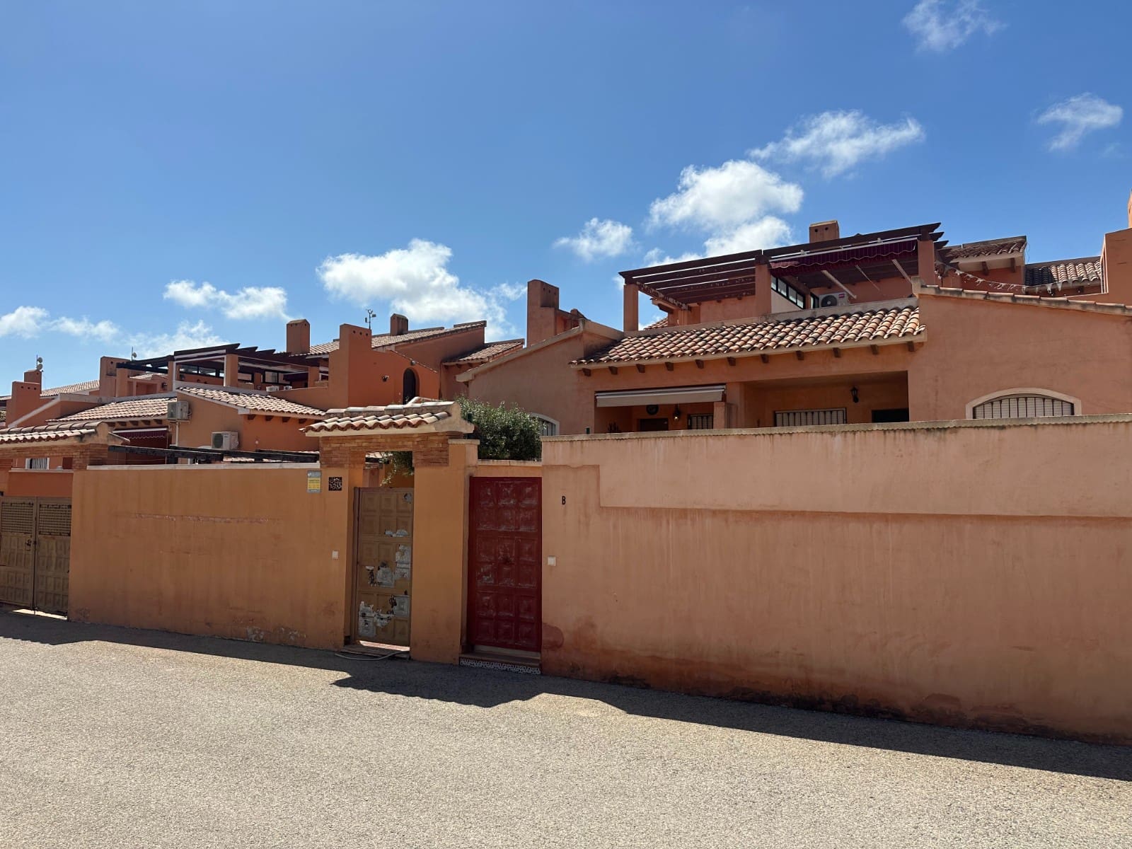 Apartamento de 3 habitaciones en Torrevieja en venta - 220.000 € (Ref: 9806329)