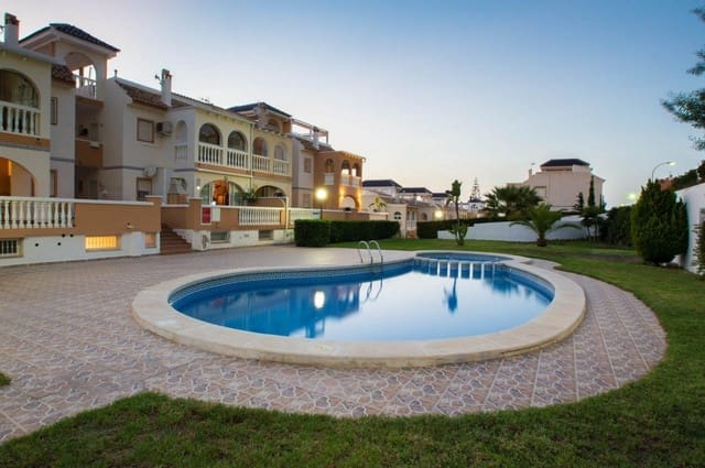 4 quarto Apartamento para venda em Torreblanca, Torrevieja com piscina garagem - 275 000 € (Ref: 9806334)
